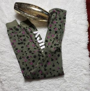 SALE!! JUICY COUTURE PULLOVER